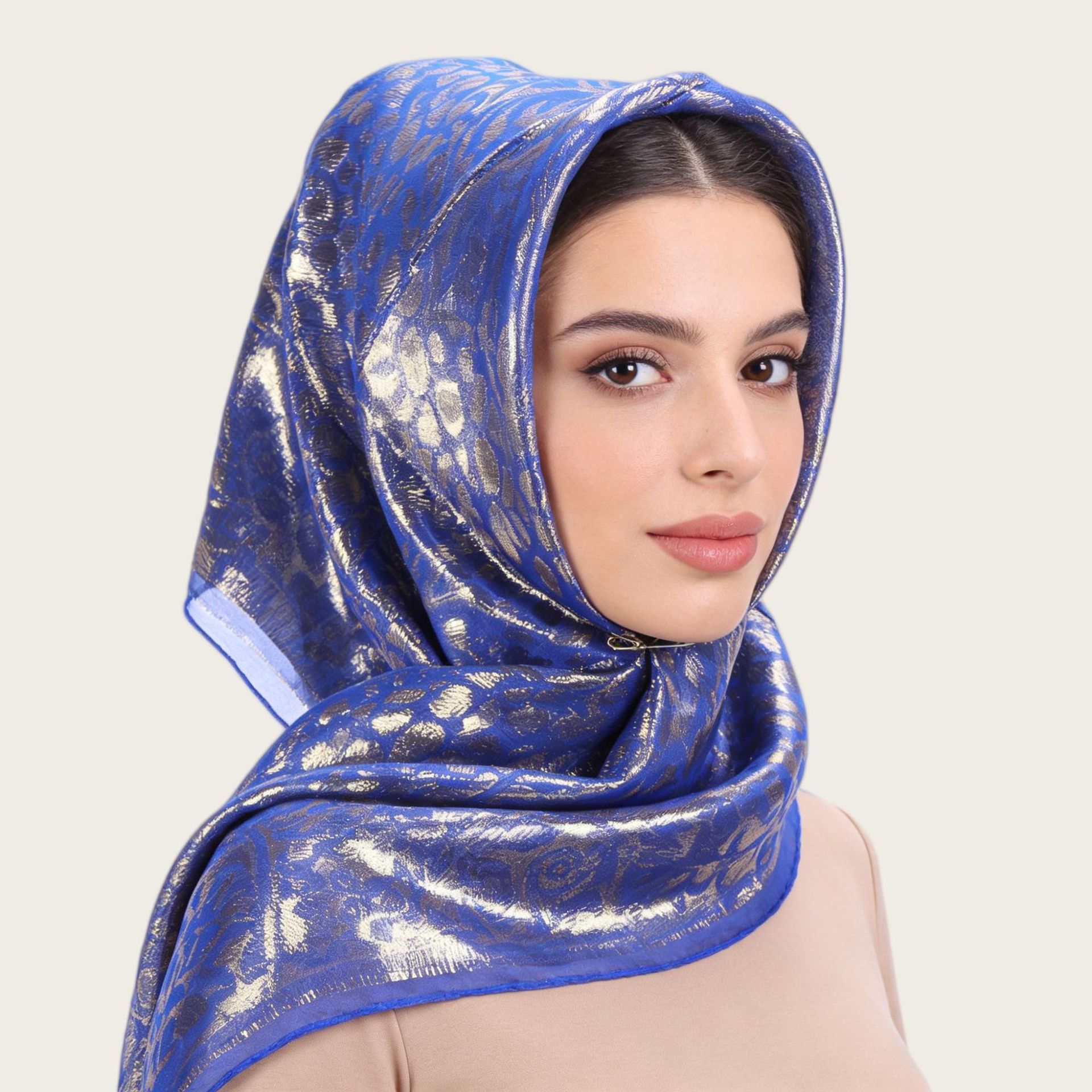 Kwadratowa chusta z żakardowym – Women Accessories Usa recenzja i cena
